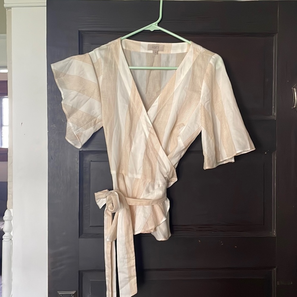 Wrap shirt. Yellow and white. Size XS